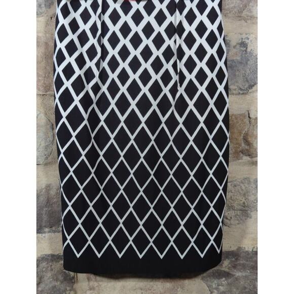 R&K Dress Size 10 Black White Diamond Print Red Belted Sheath Knee Length - Picture 4 of 15
